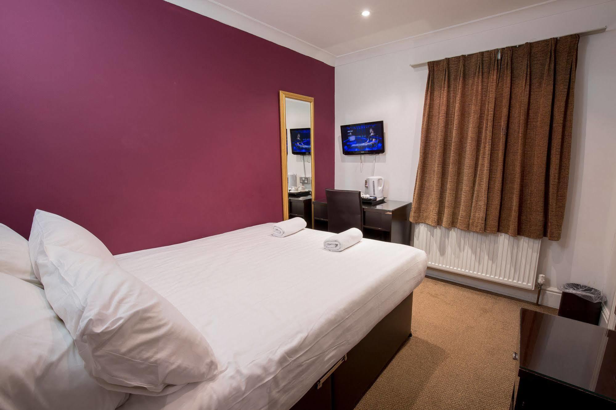 Cranford Hotel Ilford Buitenkant foto