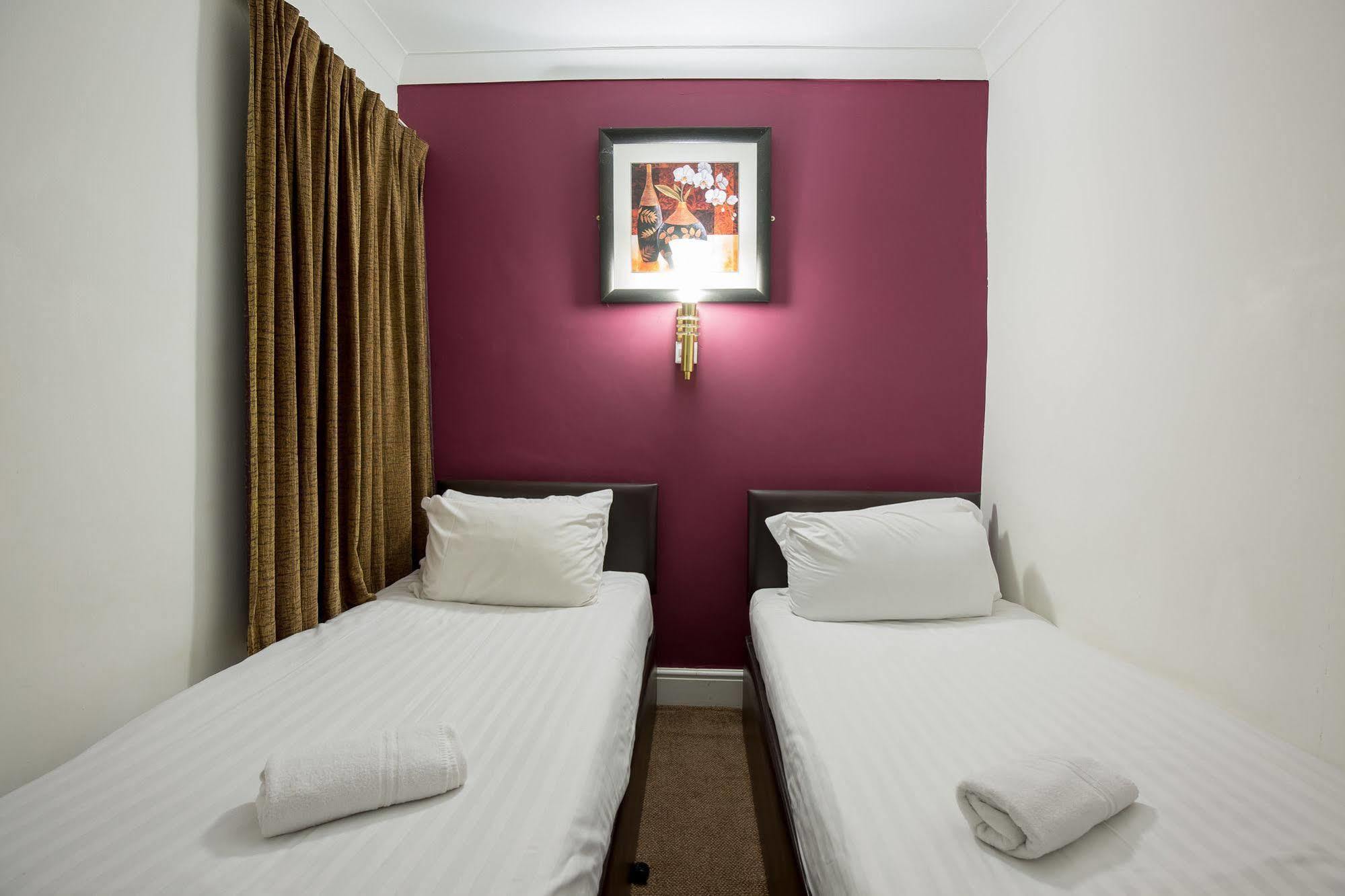 Cranford Hotel Ilford Buitenkant foto
